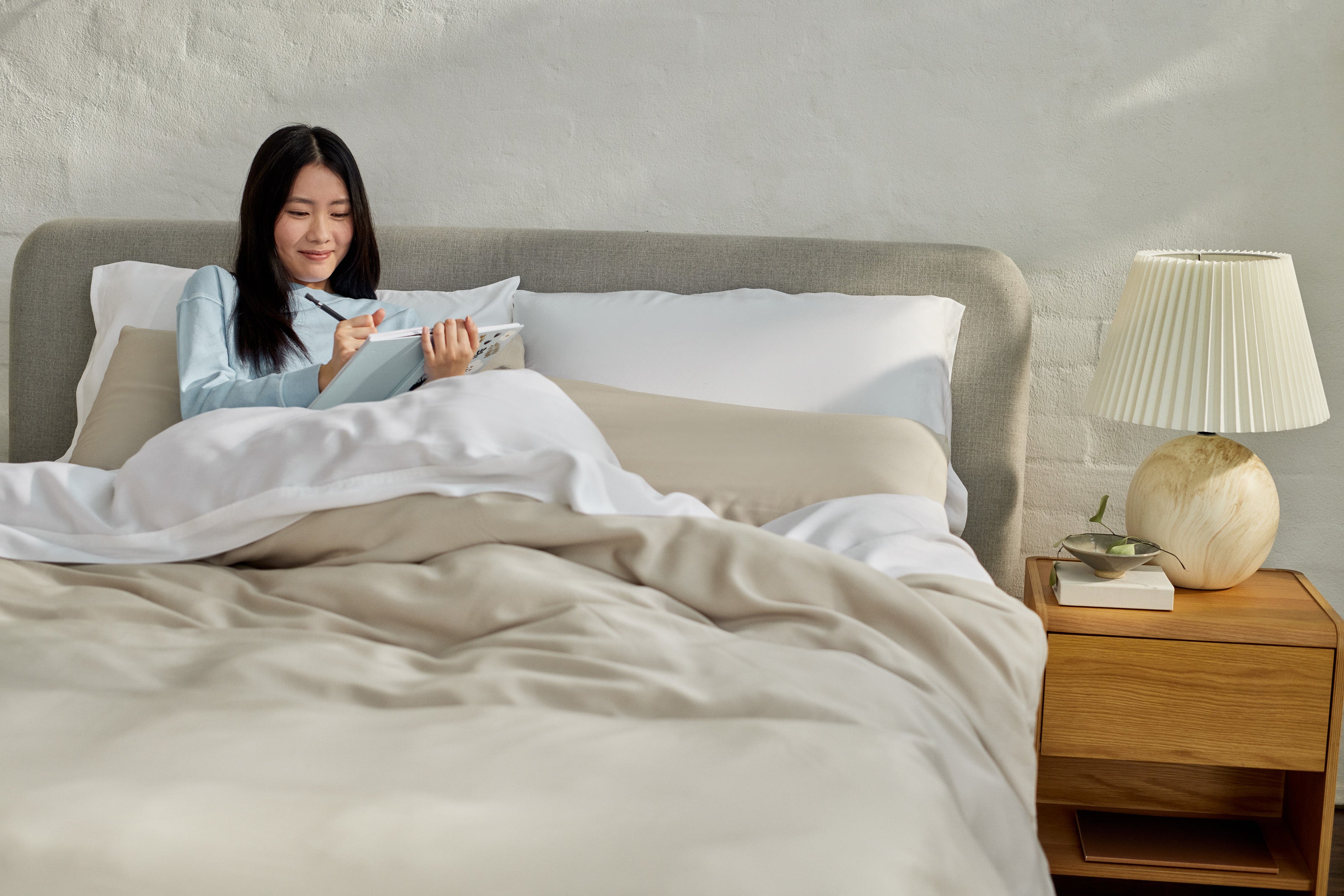 koala オールシーズン　ベッドリネン　掛け布団カバーセット　ダブル　ホワイト 掛け布団カバーセット - 上質な肌ざわり｜コアラマットレス公式